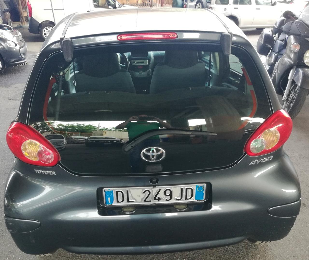 Toyota Aygo 1.0 12V VVT-i 5 porte