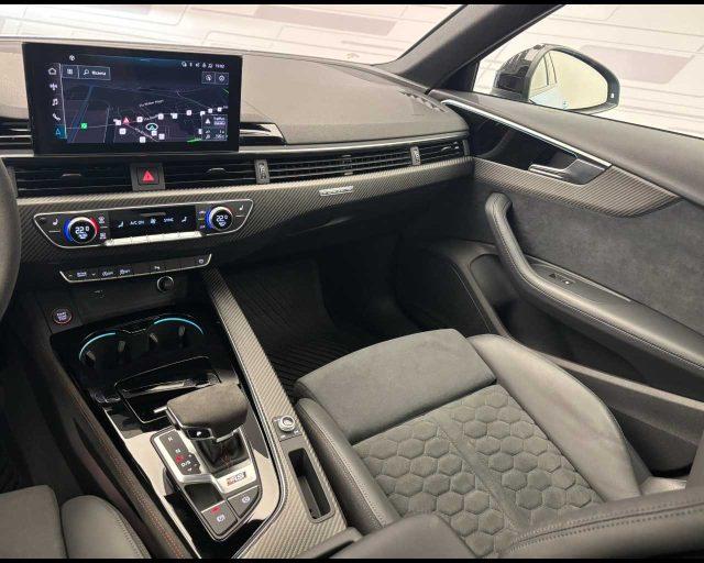 AUDI RS 4 Avant