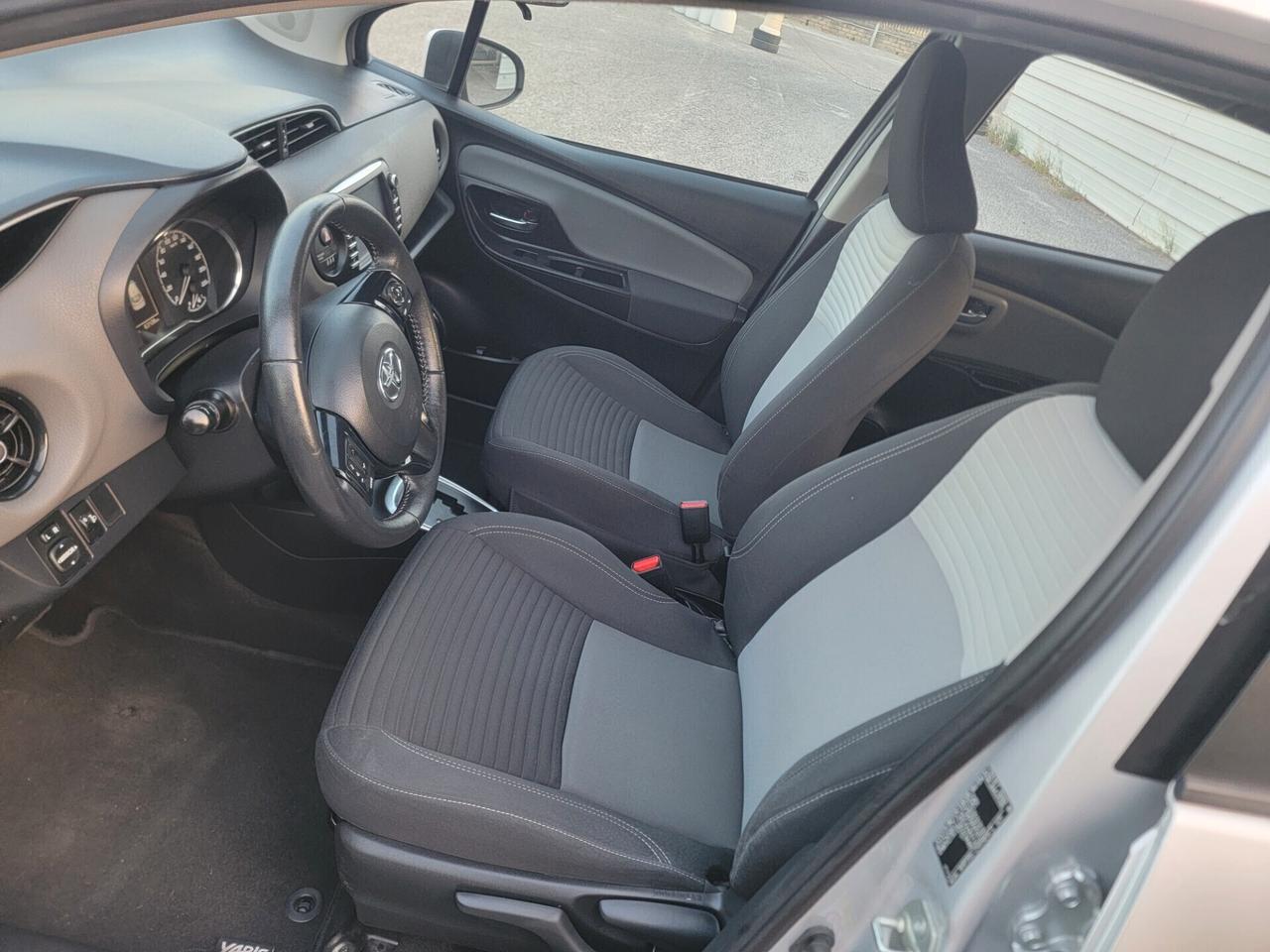 Toyota Yaris 1.5 Hybrid Active solo 62 mila km !