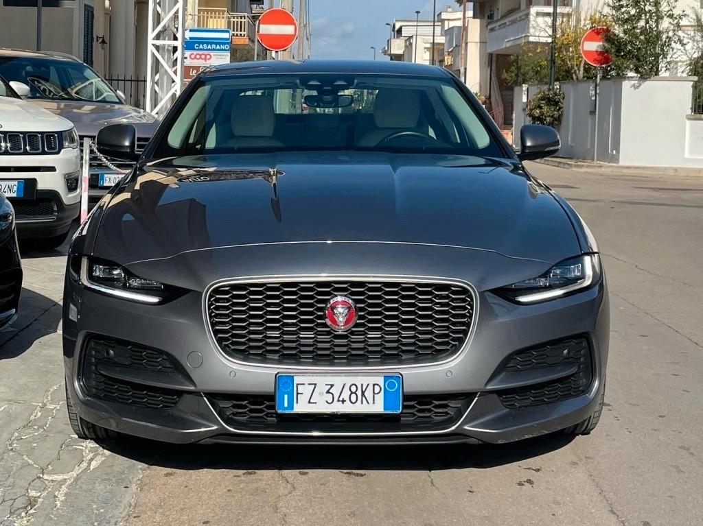 Jaguar XE 2.0 D 180 CV aut. S