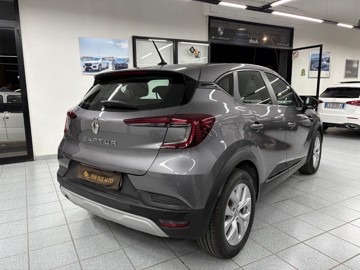 RENAULT CAPTUR Blue dCi 8V 115 CV EDC Init. Par. UNICO PROPRIETARIO/ IVA DEDUCIBILE/ NAVIGATORE