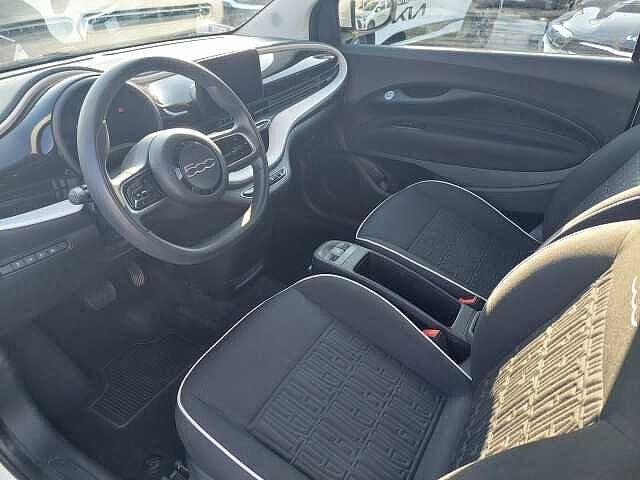 Fiat 500e Berlina 23,65 kWh