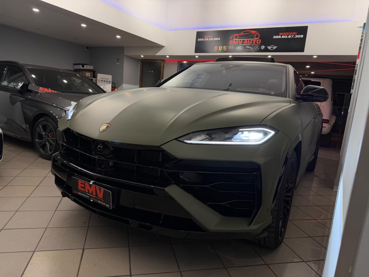 Urus 4.0 SE ive esposti a pronta consegna 820cv