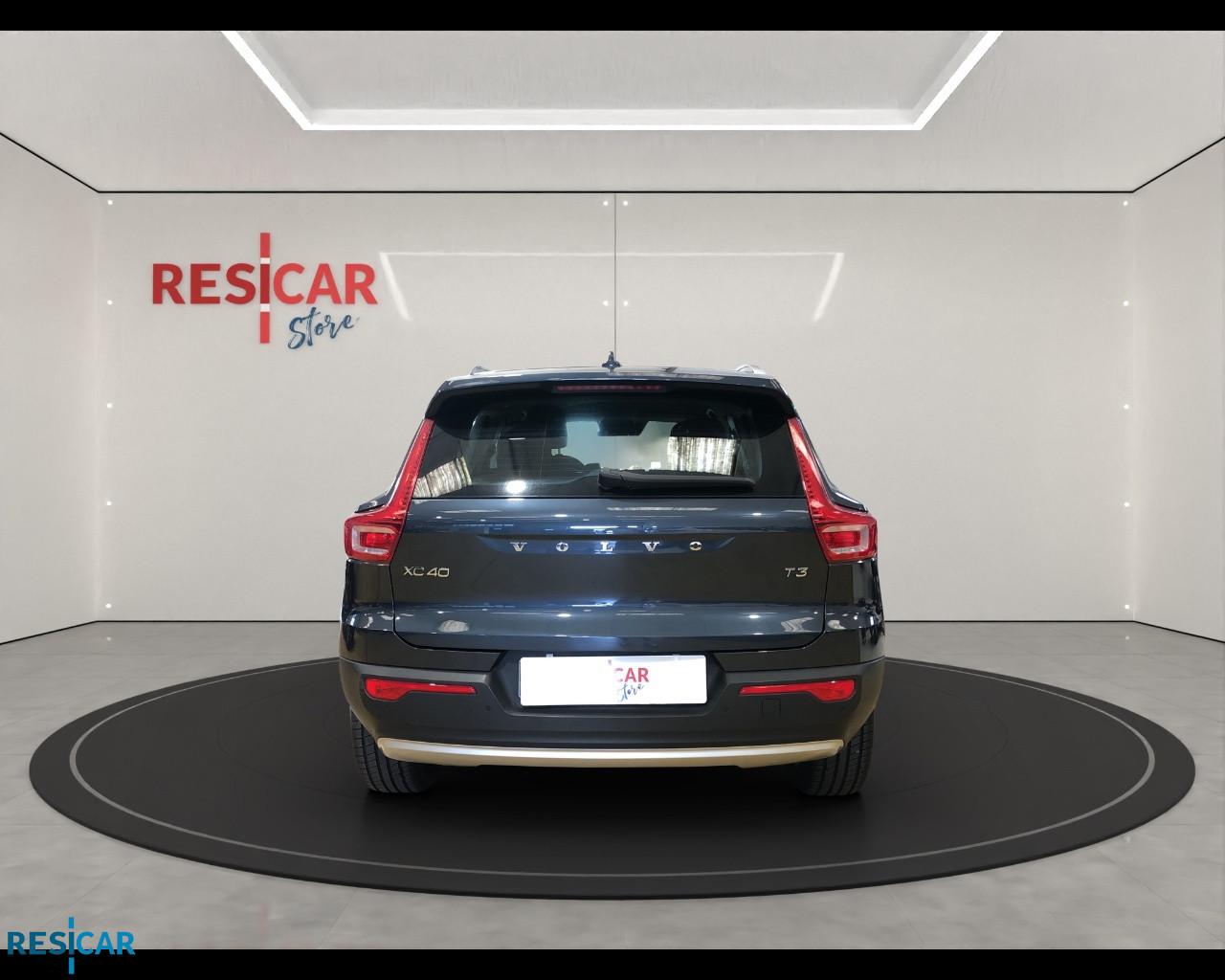VOLVO XC40 1.5 t3 Momentum Pro 163cv auto my21