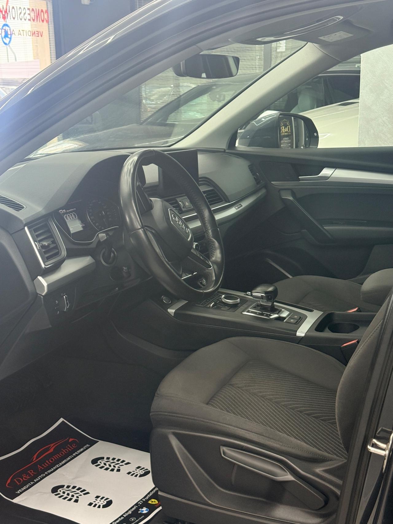 Audi Q5 2.0 TDI quattro S tronic Business
