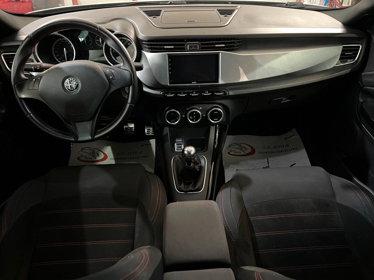 Alfa Romeo Giulietta 2.0 140 CV - DISTINCTIVE - 2012