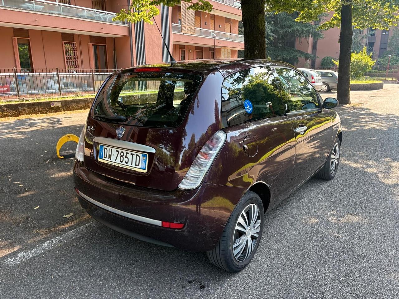 Lancia Ypsilon 1.2 Argento benzina Km. 78.000