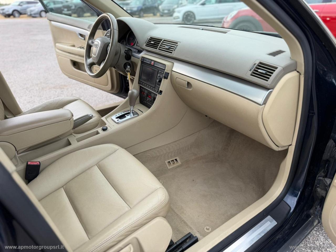 AUDI A4 2.7 V6 TDI F.AP. Avant mult. Top plus