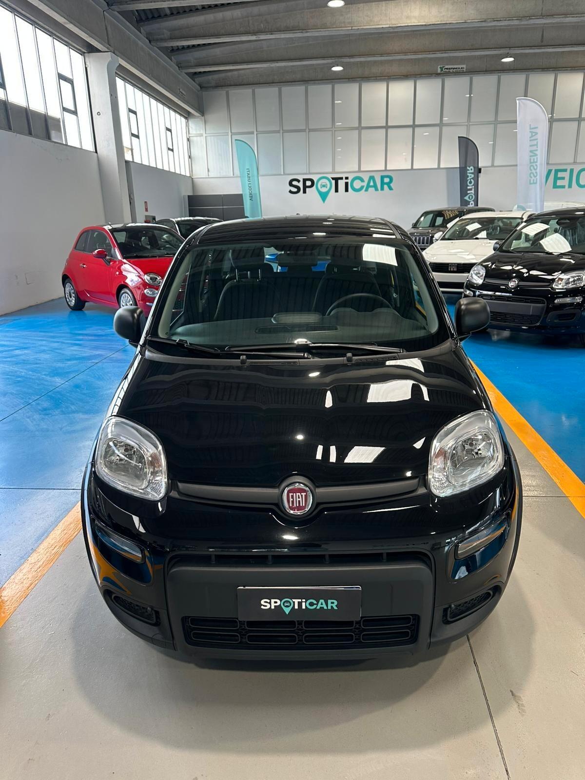 Fiat Panda 1.0 Hybrid 2024 km aziendale full optional