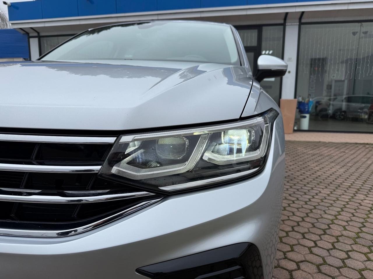 Volkswagen Tiguan 2.0 TDI 200 CV SCR DSG 4MOTION Elegance