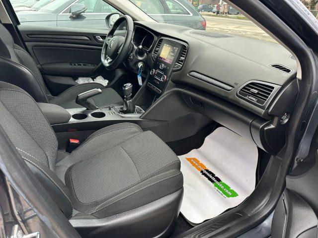 RENAULT Megane POCHI KM! Mégane Sporter TCe 115 CV Business