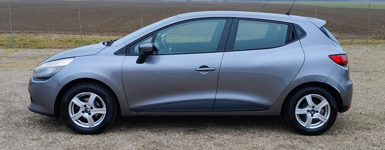 Renault Clio 1.2 75CV 5 porte Costume National