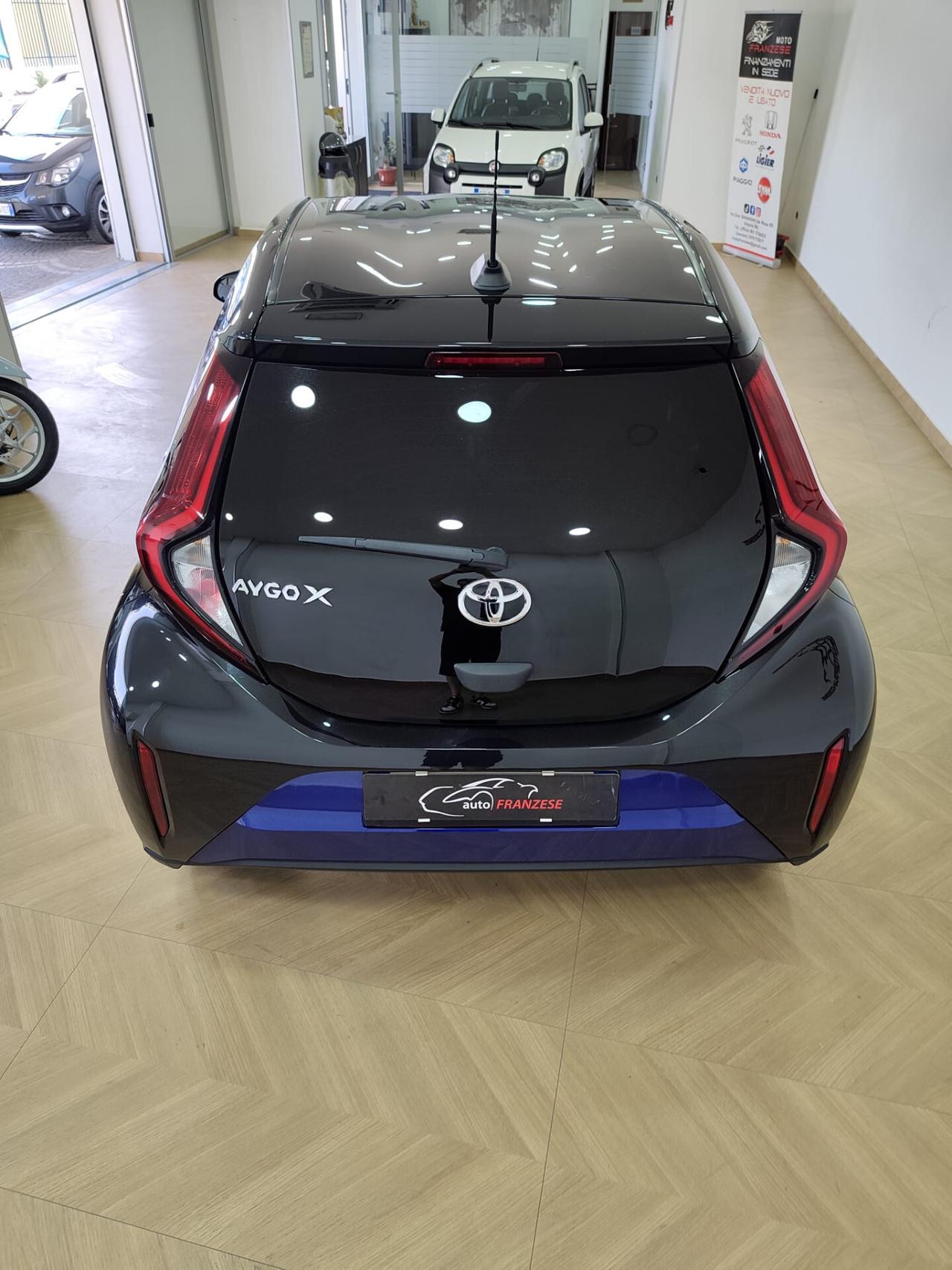 Toyota Aygo X 1.0 VVT-i 72 CV 5 porte Lounge Air S-CVT