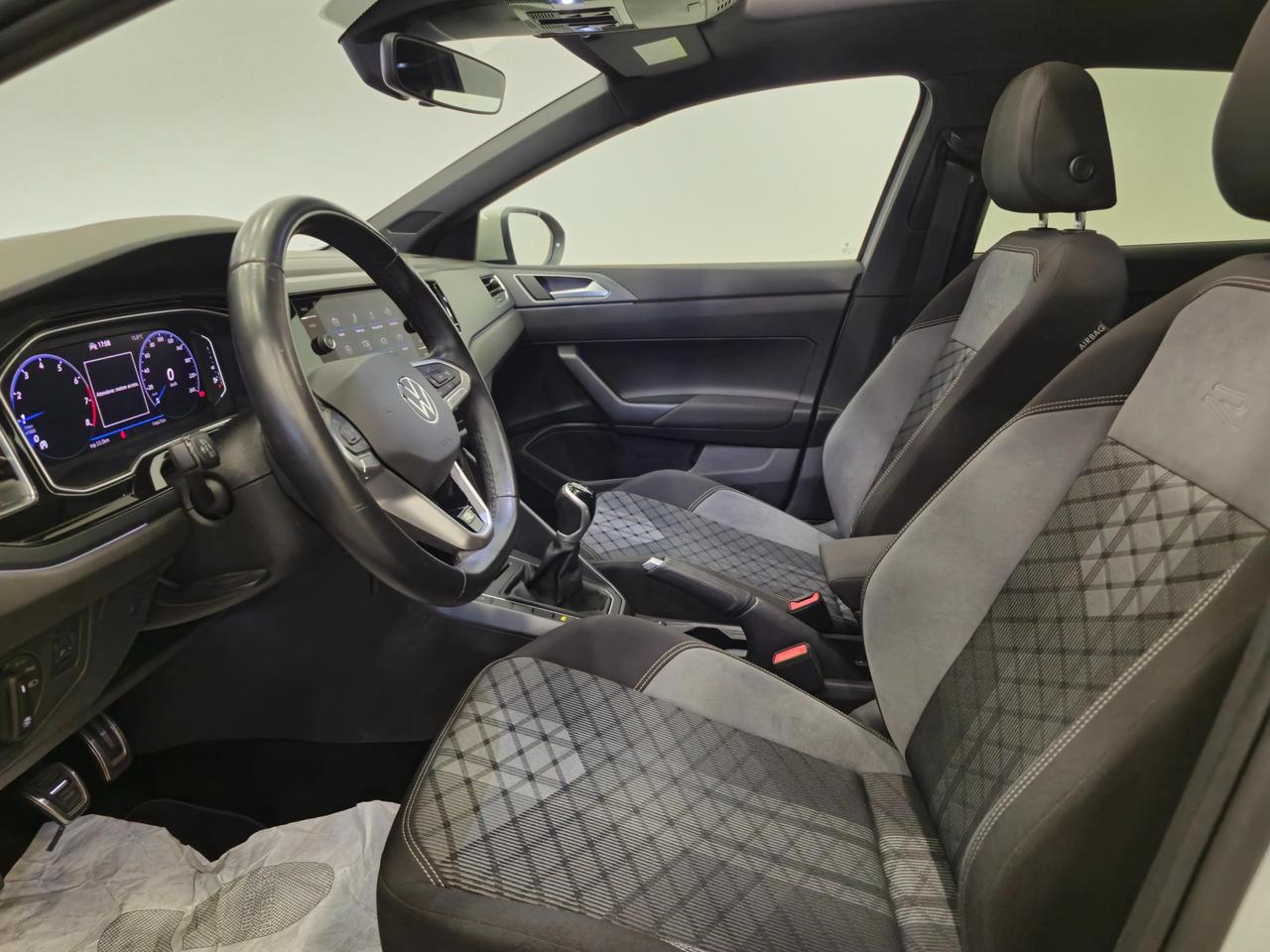 Volkswagen Taigo 1.0 tsi R-Line 110cv - ACC/Lim - Cam - Carplay - Tetto