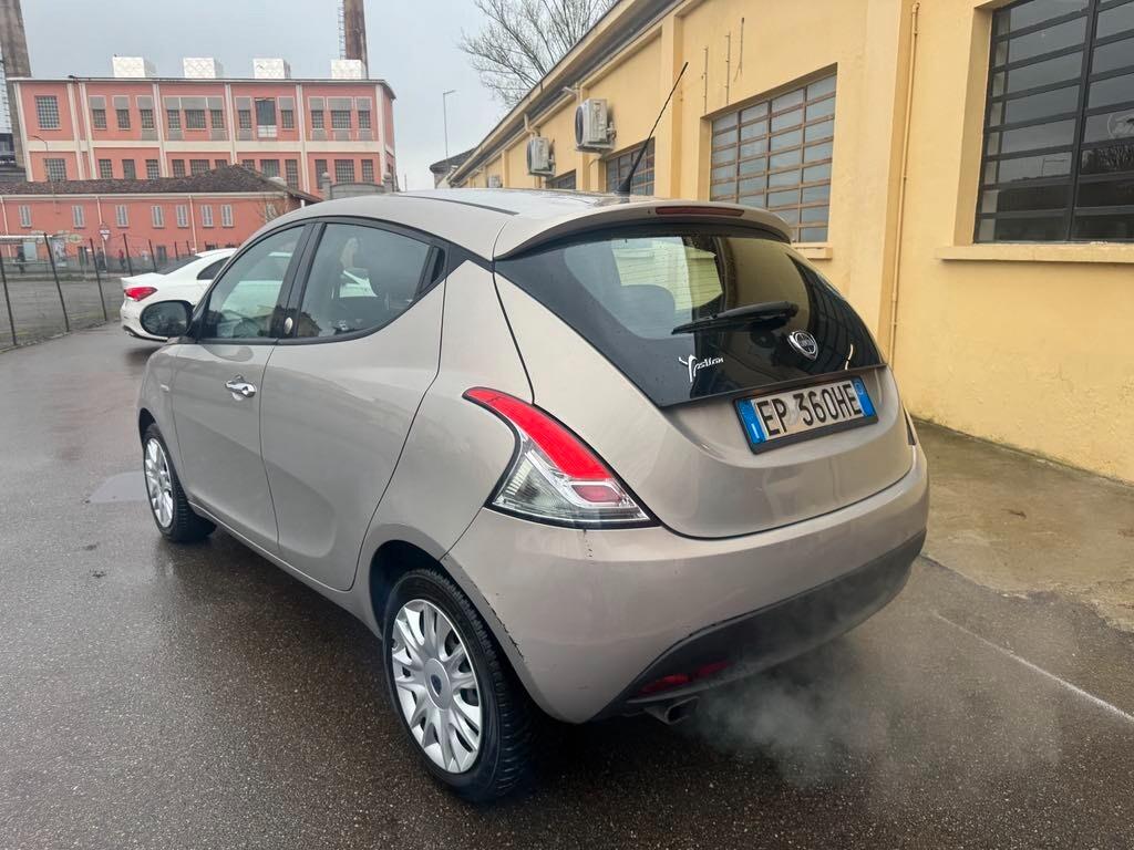 Lancia Ypsilon 1.2 69 CV 5 porte GPL Ecochic Gold