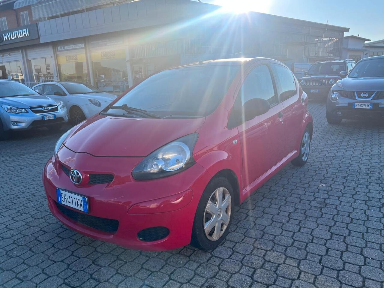 Toyota Aygo 1.0 12V VVT-i 5 porte Deep Ocean Connect