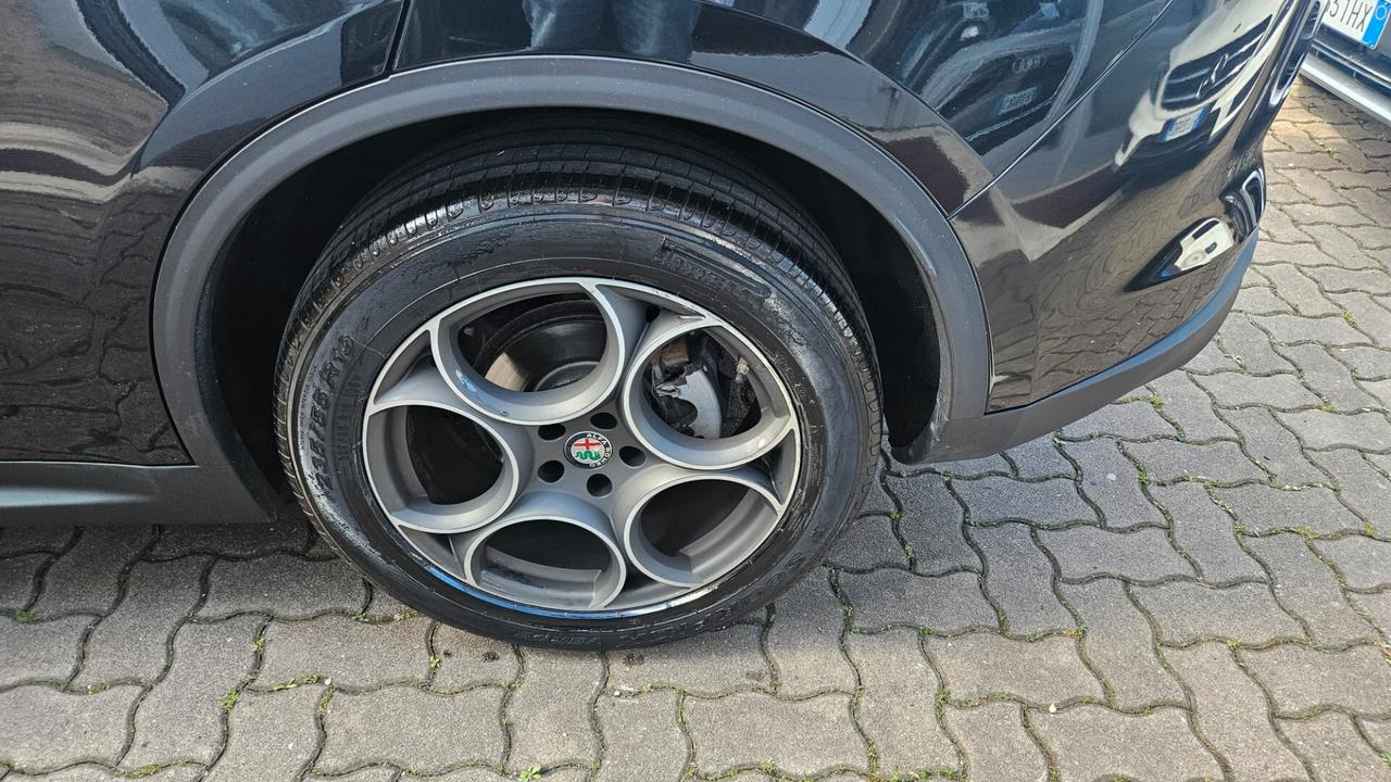 Alfa Romeo Stelvio 2.2 t Executive Q4 210cv auto PELLE-CAM-CERCHI 19