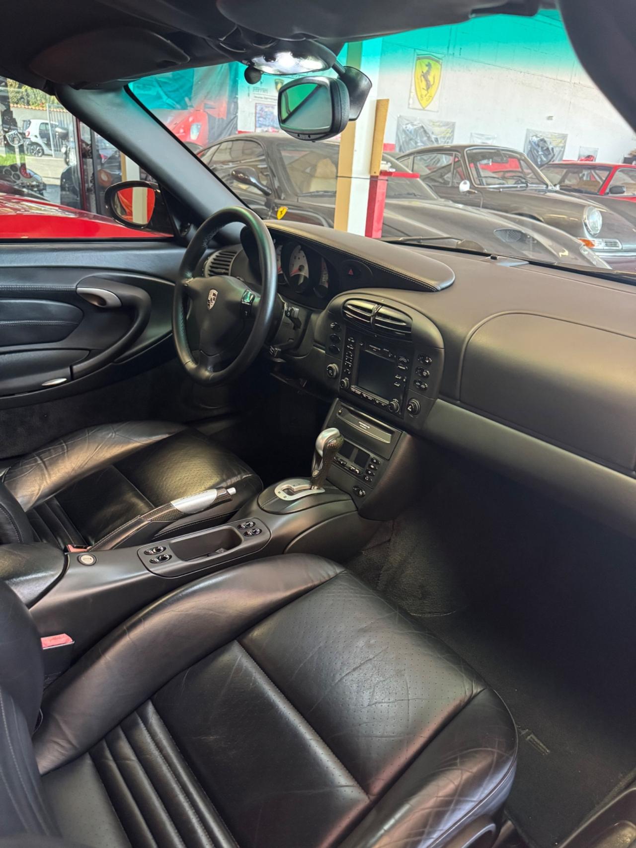 Porsche 996 Carrera 4 Cabrio