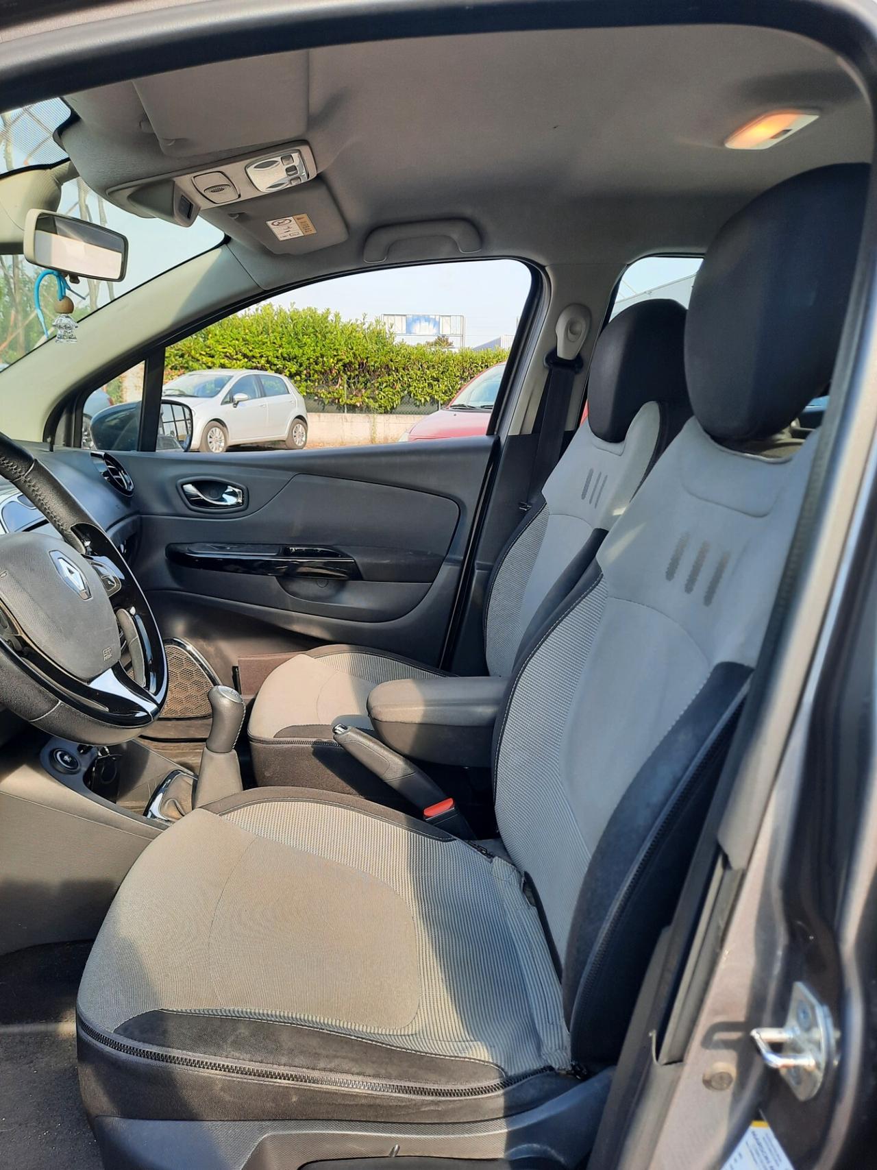 Renault Captur 1.5 dCi 8V 90 CV EDC OK NEOPATENTATI