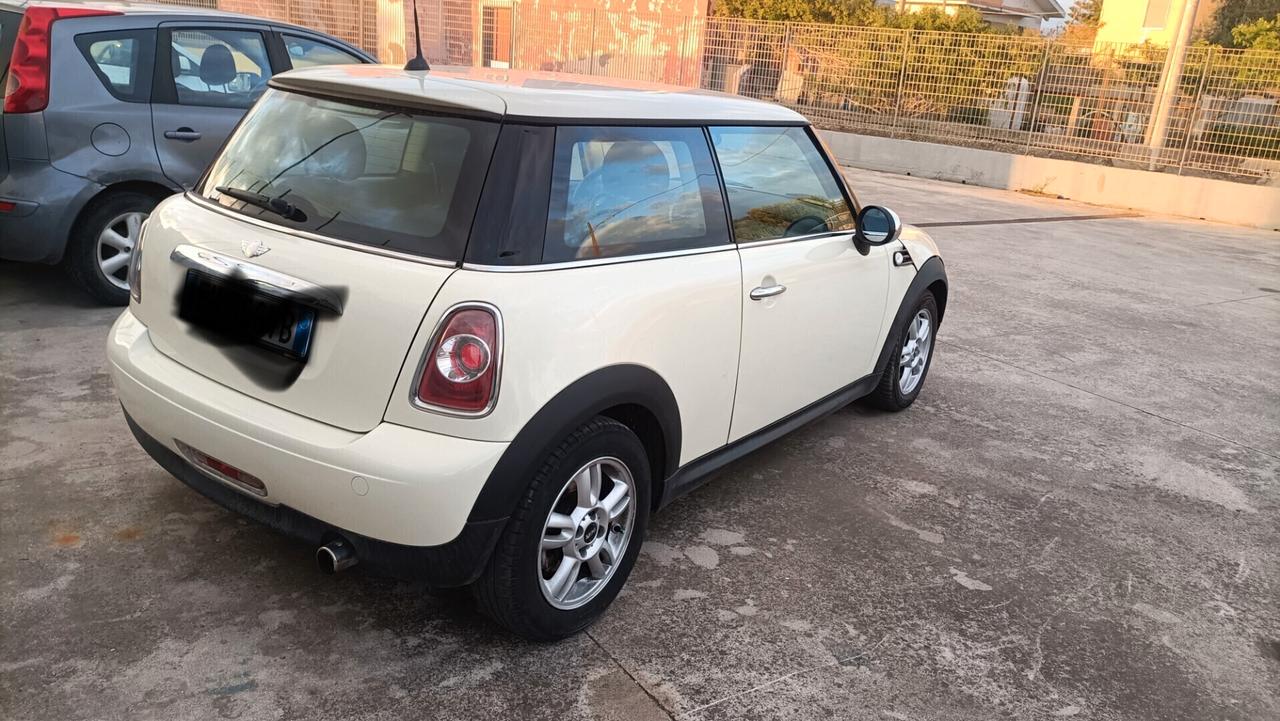 2011 Mini Mini 1.6 16V One (55kW)