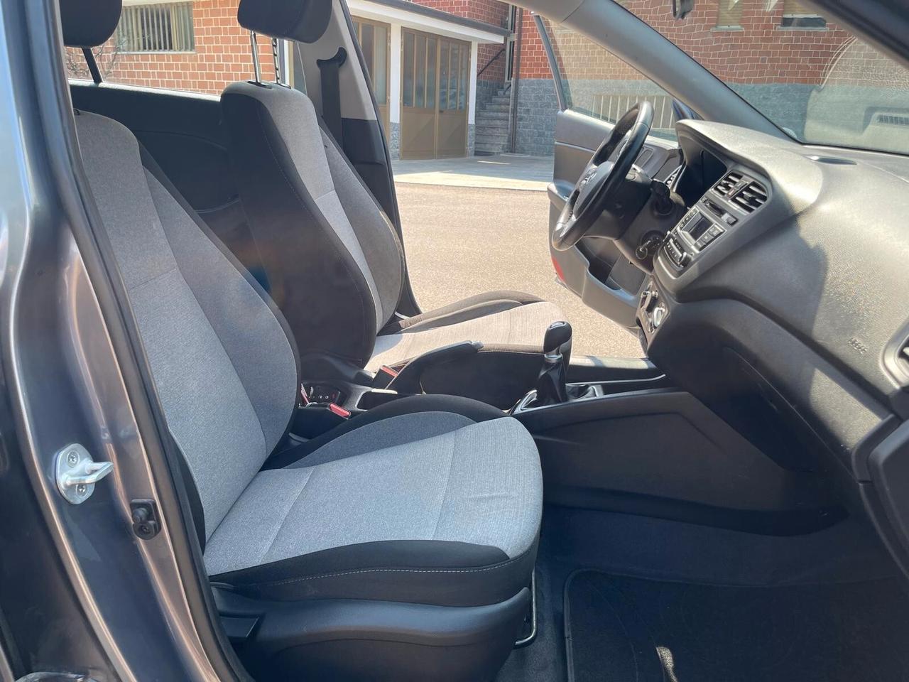 Hyundai i20 1.2 84 CV 5p Style - Neopatentati