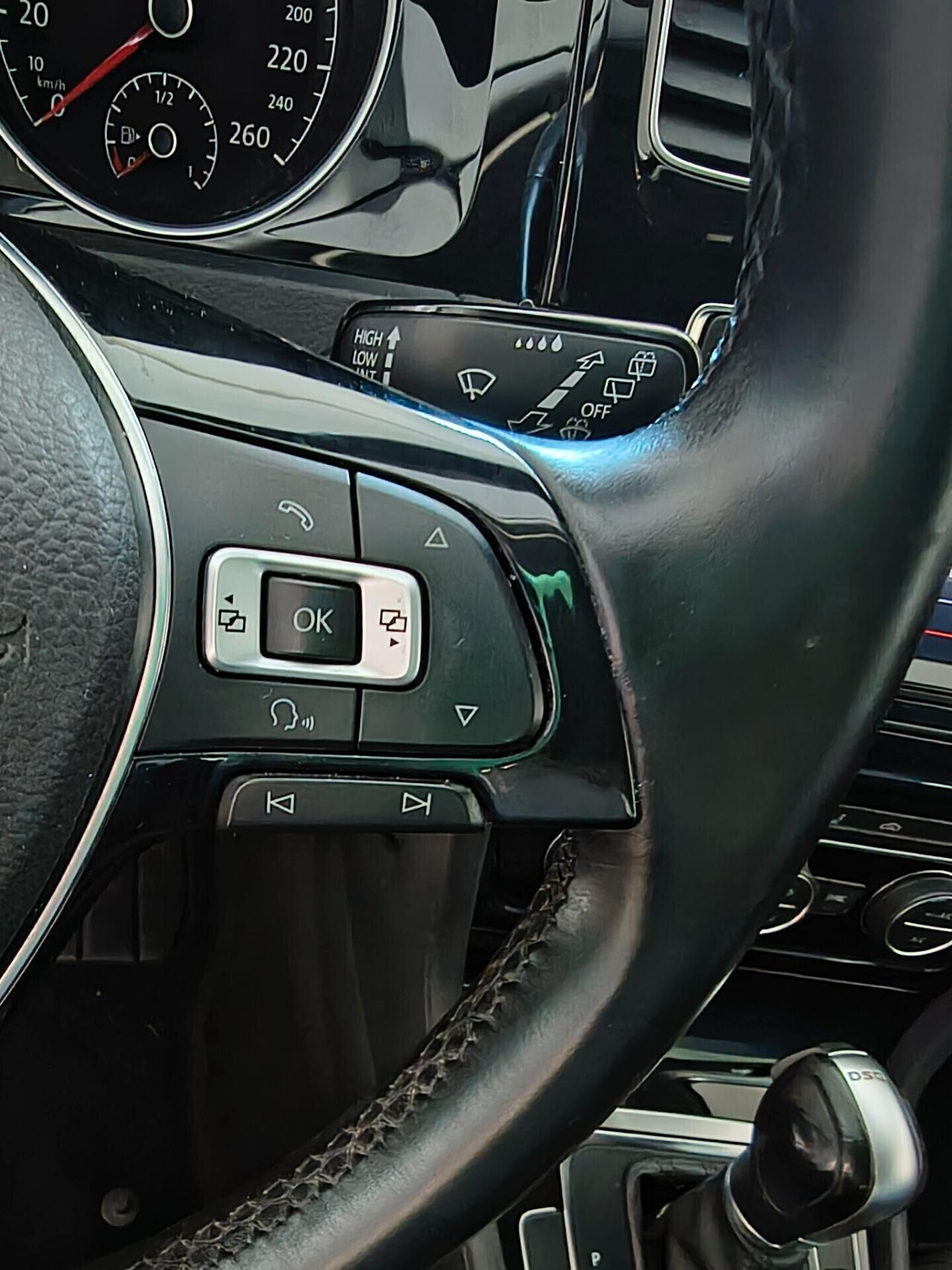 VOLKSWAGEN GOLF 1.6 TDI DSG 5P HIGHLINE