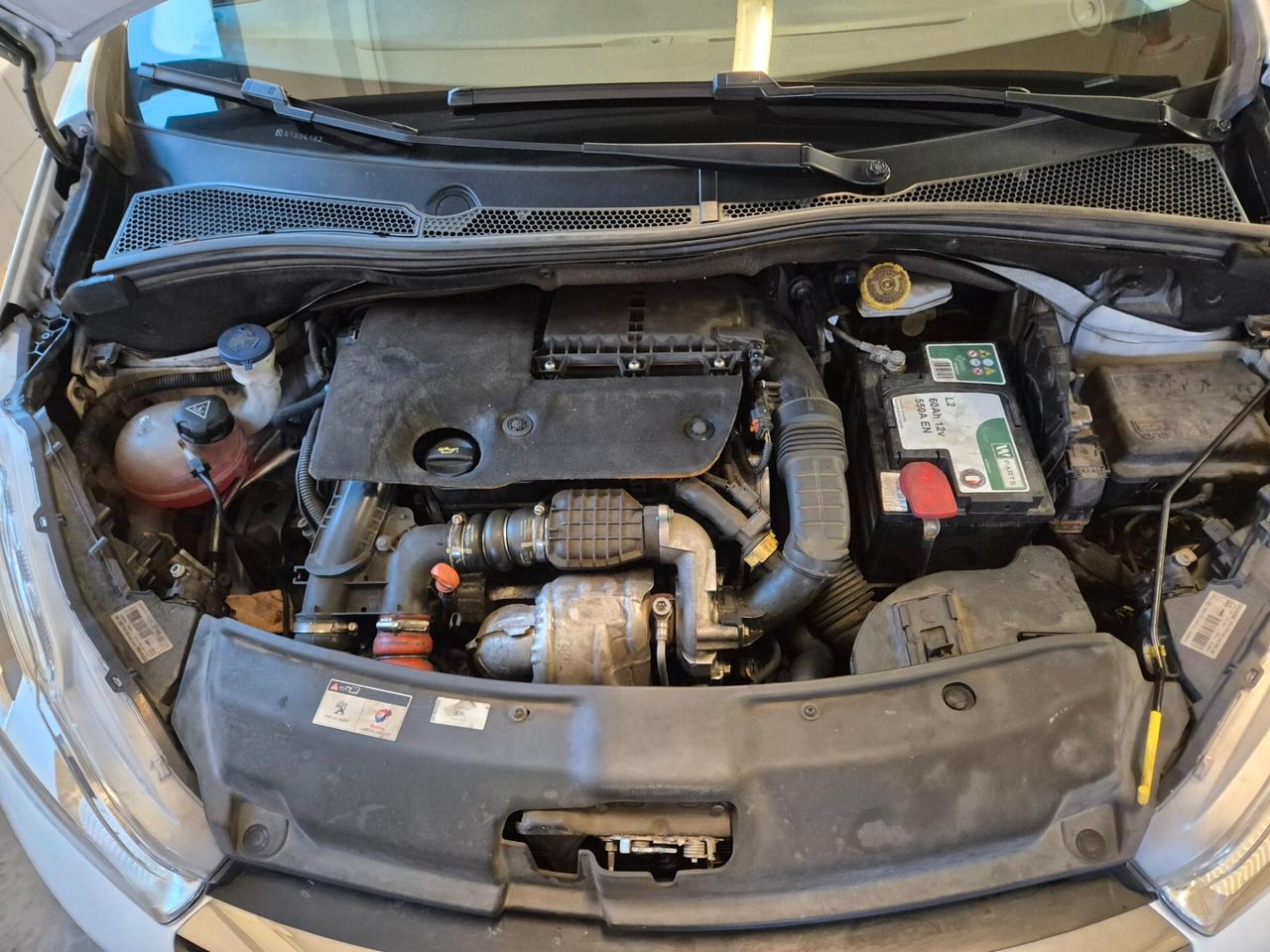 Peugeot 208 BlueHDi 100 5 porte GT Line PERFETTA