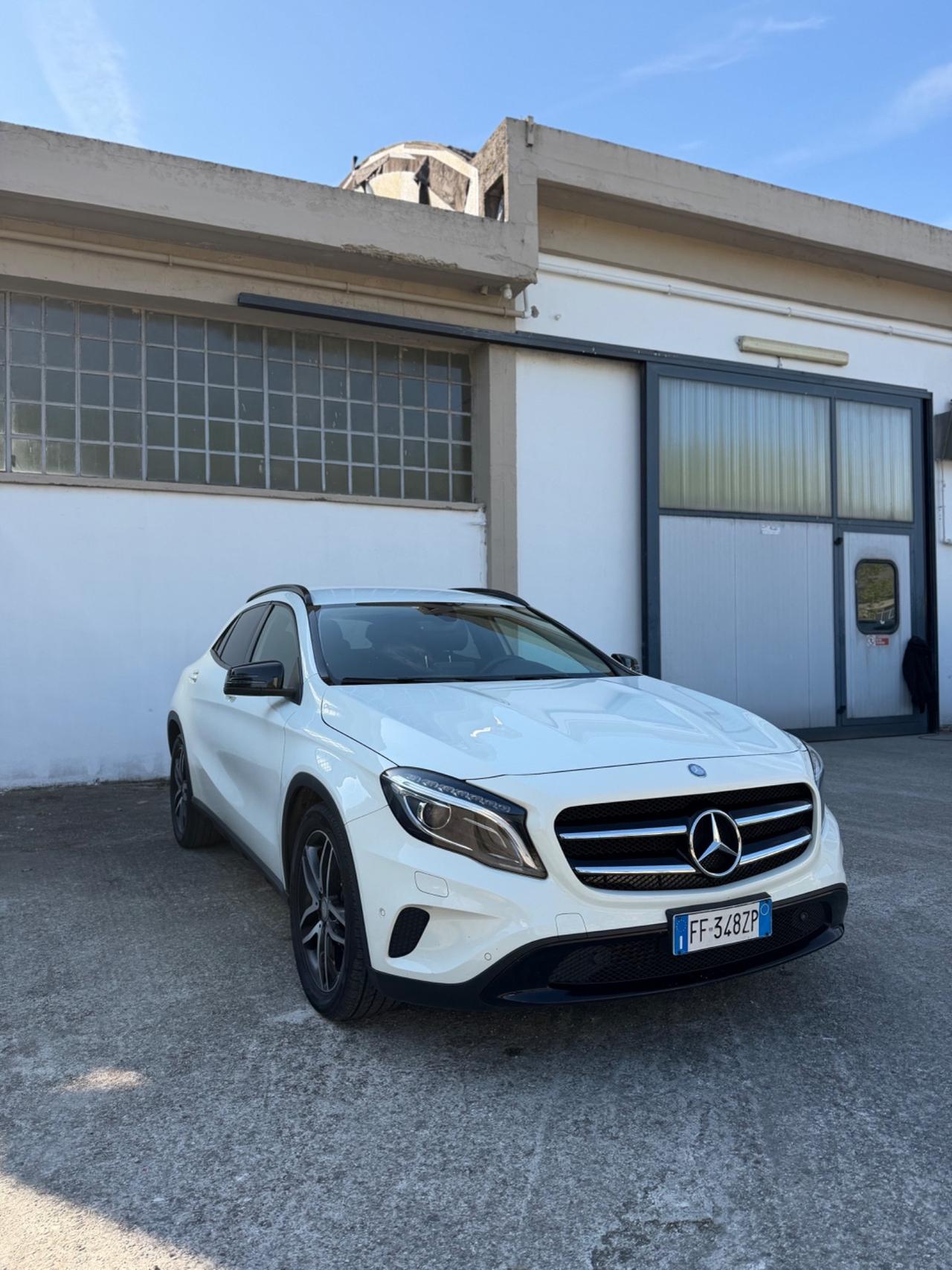Mercedes-benz GLA 200 d Automatic Premium
