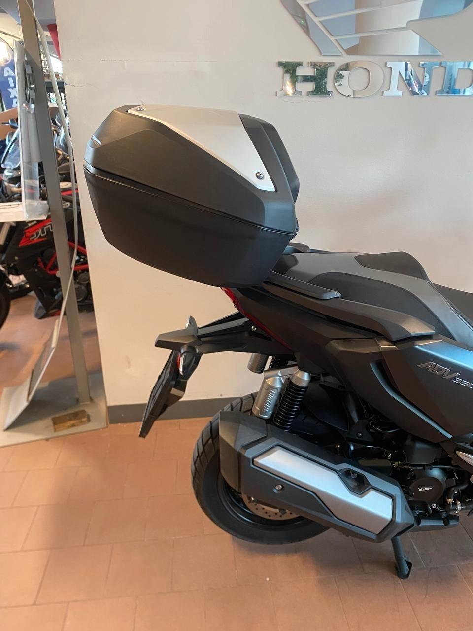 Honda ADV 350