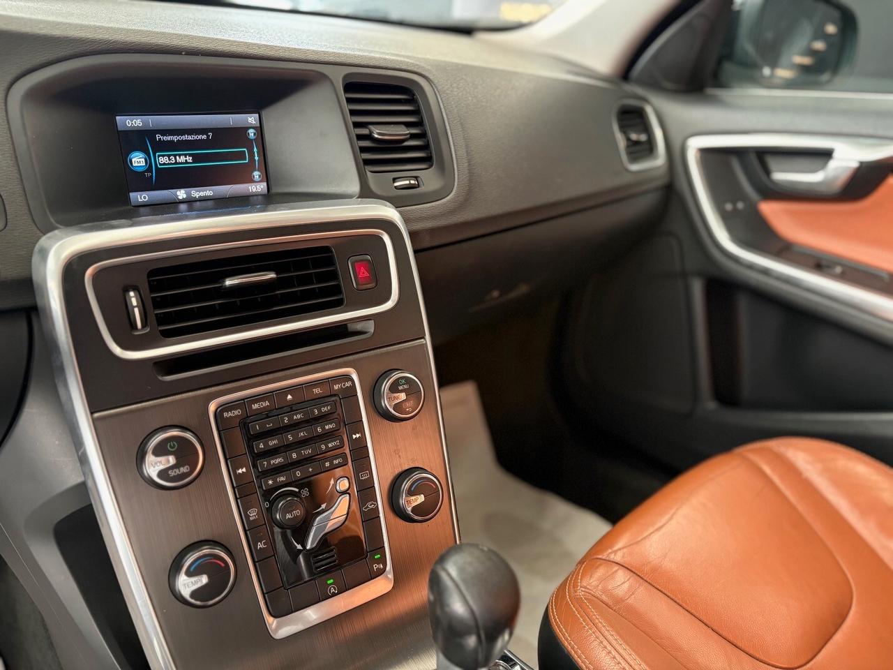 VOLVO V60 1.6 120CV 2012