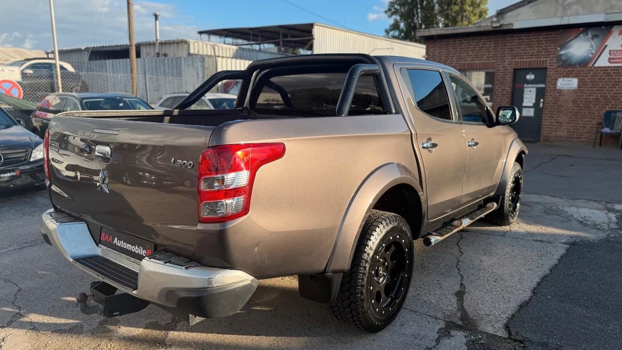 Mitsubishi L200 Plus, cabina doppia 4WD