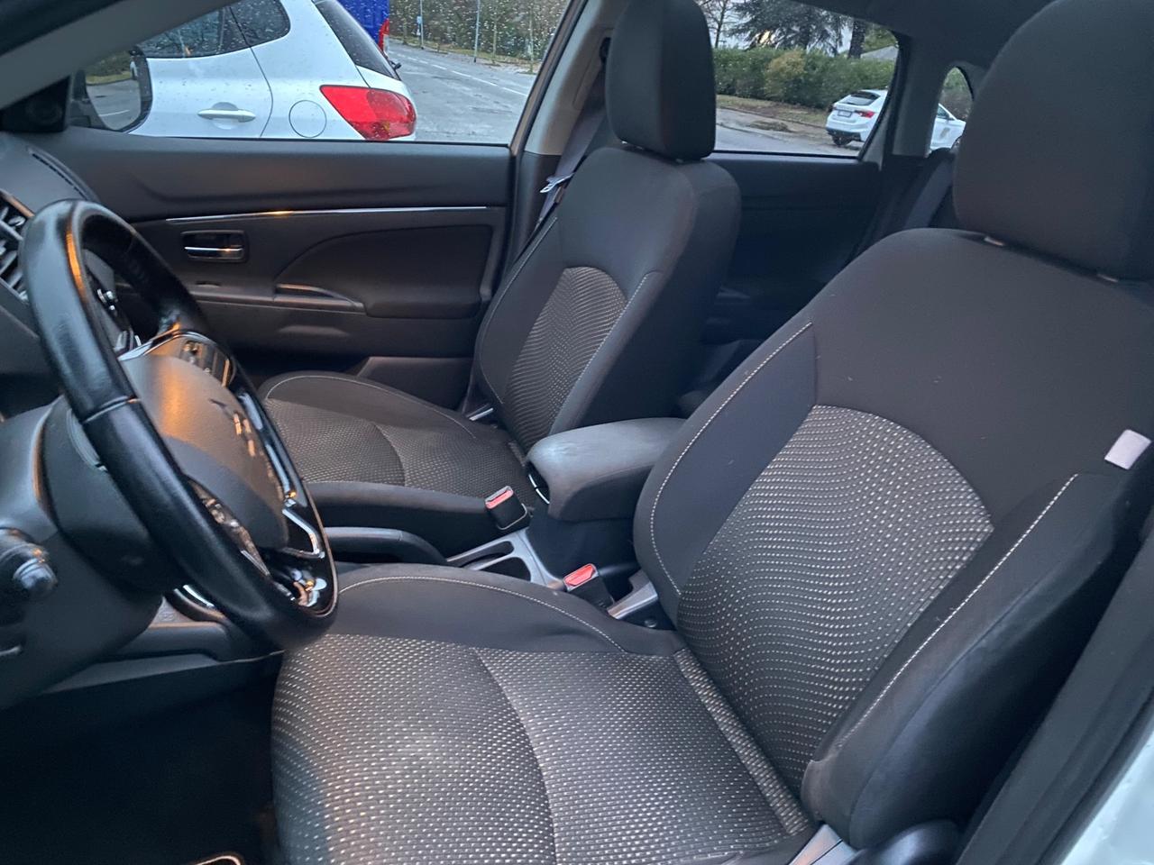 Mitsubishi ASX 1.6 2WD GPL Bi-Fuel Instyle Panoramic