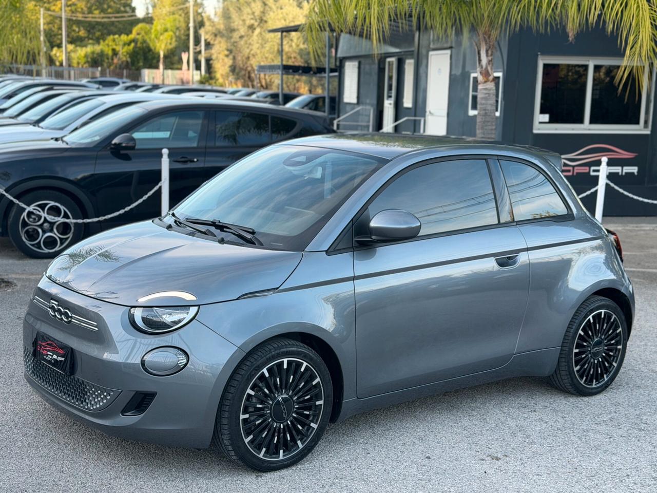 Fiat 500e 3+1 42 kWh Icon 2022 NAVI