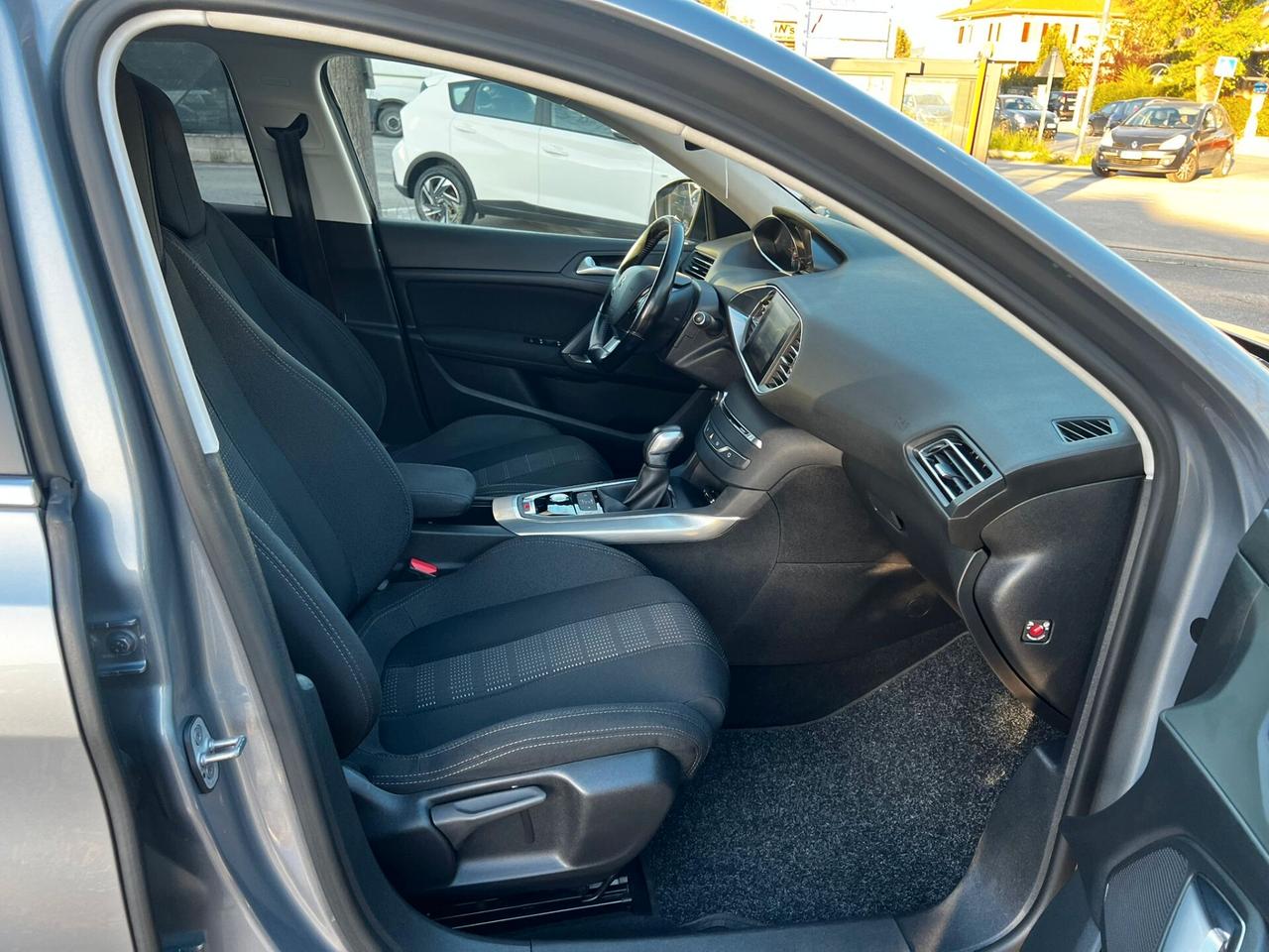 Peugeot 308 BlueHDi 120 S&S EAT6 GT Line