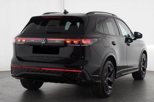 VOLKSWAGEN Tiguan 2.0 TDI 150CV DSG R-Line Plus IVA ESPOSTA LEGGE104