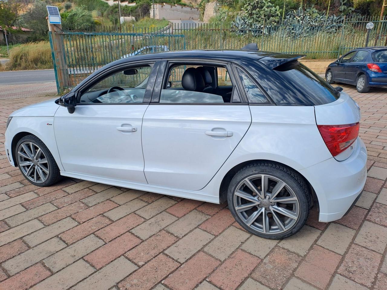 Audi A1 1.6 TDI S tronic Ambition
