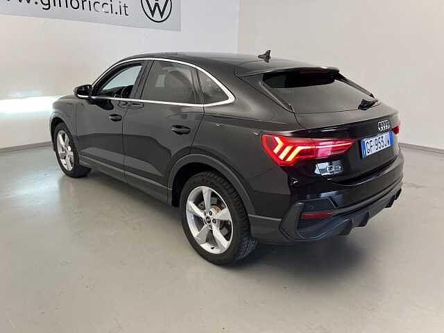 Audi Q3 SPB 45 TFSI e S tronic Business Plus