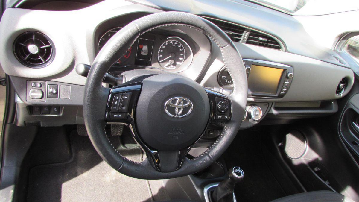 TOYOTA - Yaris - 1.0 5p. Business