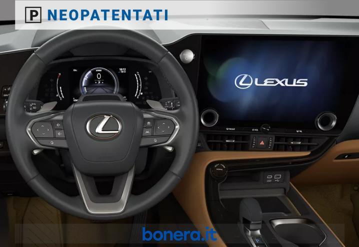 Lexus NX 2.5 Hybrid Luxury 4WD e-CVT