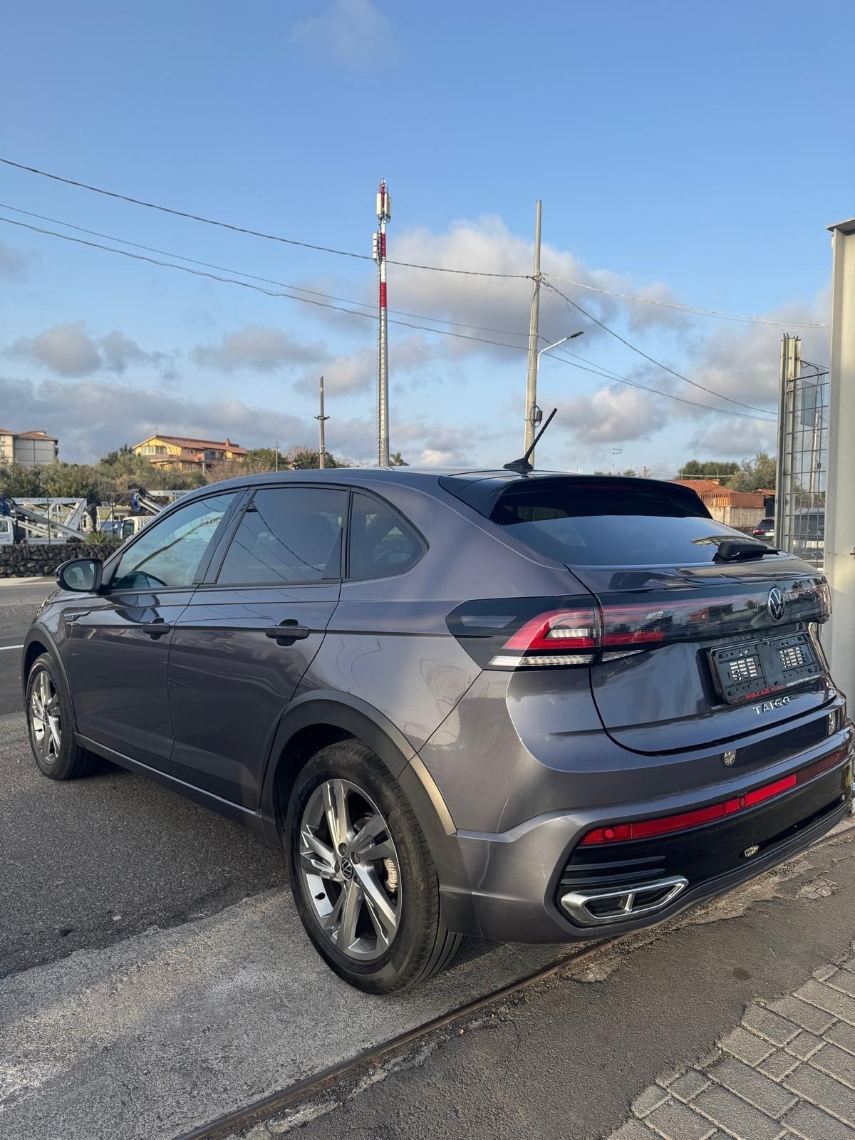 Volkswagen Taigo 1.0 TSI 110 CV DSG R-Line