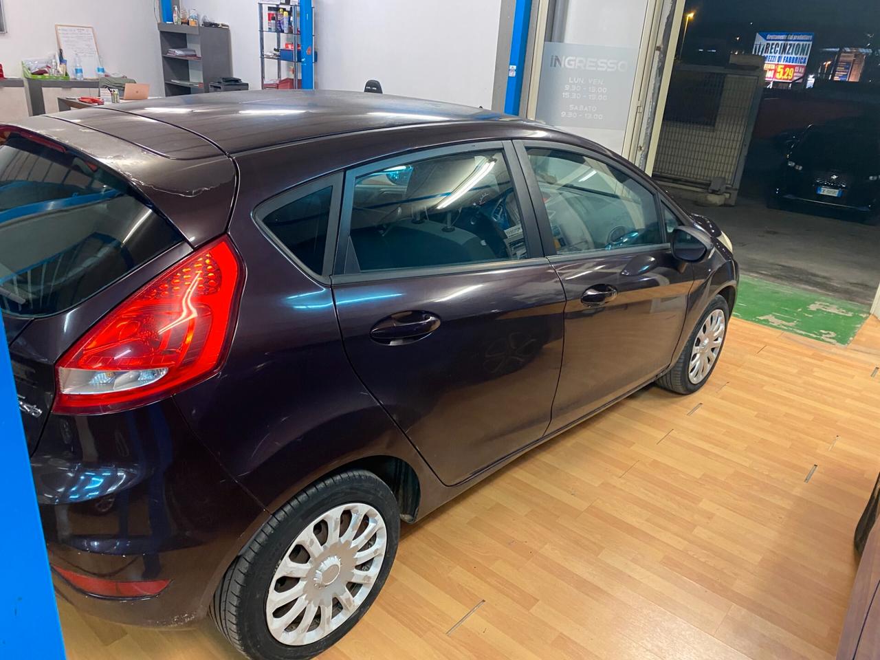 Ford Fiesta 1.4 GPL 5 porte