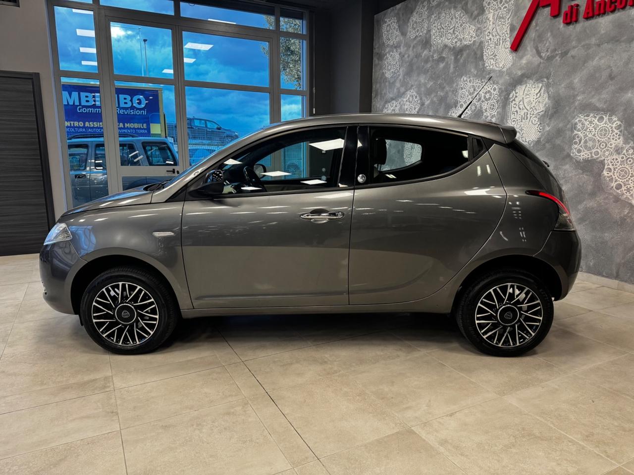 LANCIA YPSILON 900 T AIR METANO GOLD