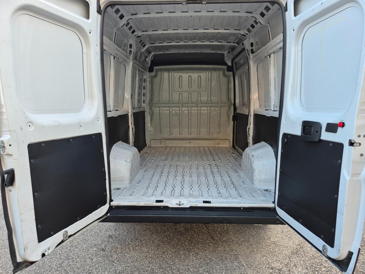 Peugeot Boxer L2H2 2.2 140CV