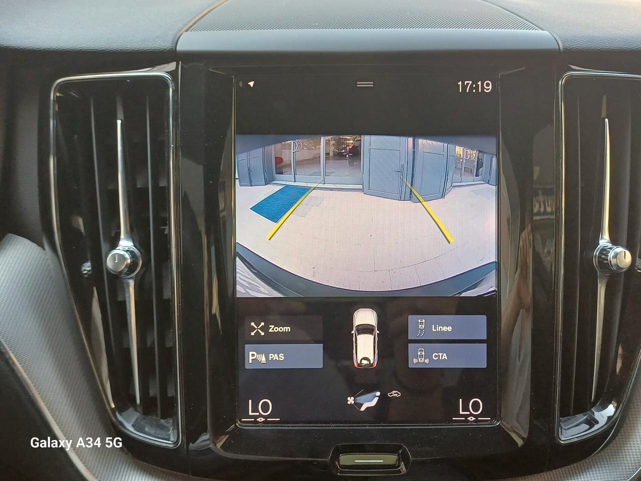 Volvo XC 60 XC60 D4 AWD Geartronic R-design