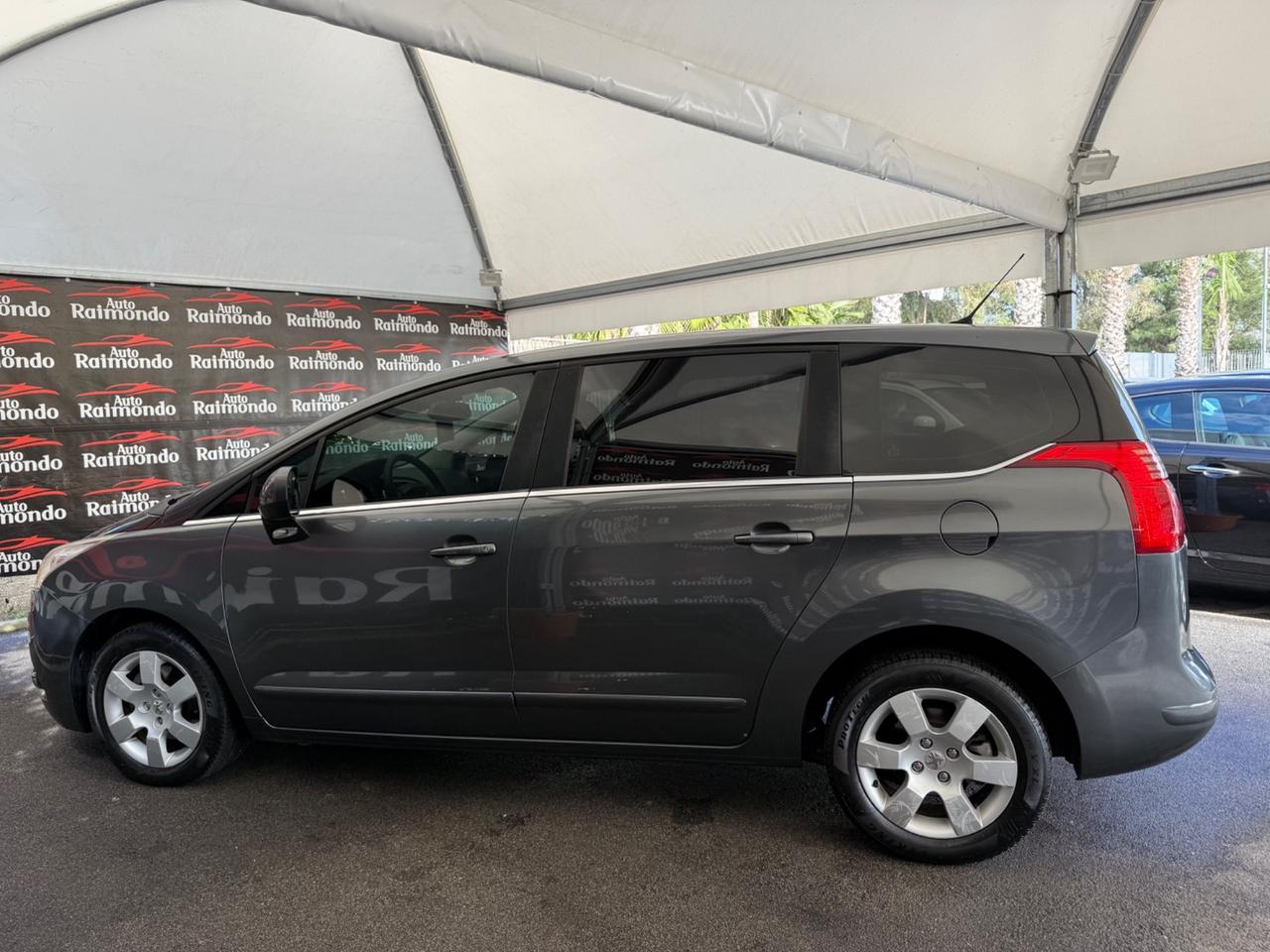 Peugeot 5008 1.6 HDi 112CV Posti 7 automatica