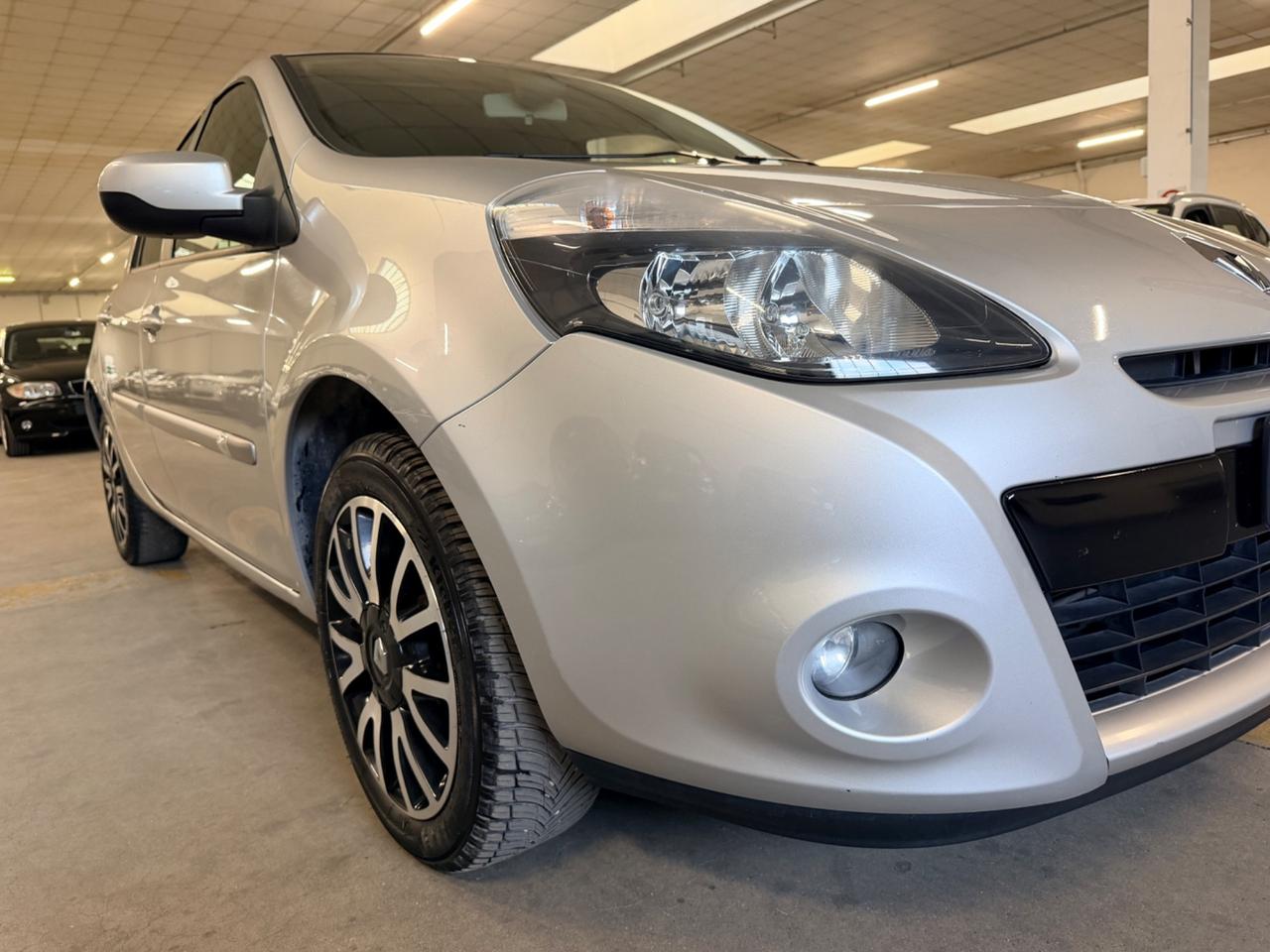 Renault Clio 1.2 16V 5 porte Dynamique