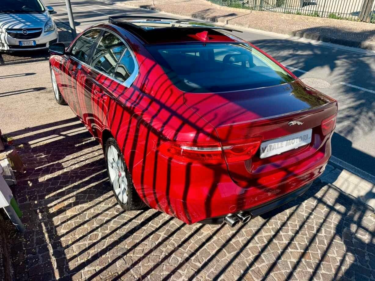 JAGUAR XE 2.0 D aut. Portfolio 180 CV