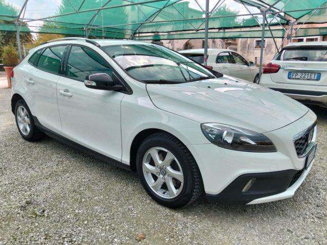VOLVO V40 Cross Country D2 1.6 Business