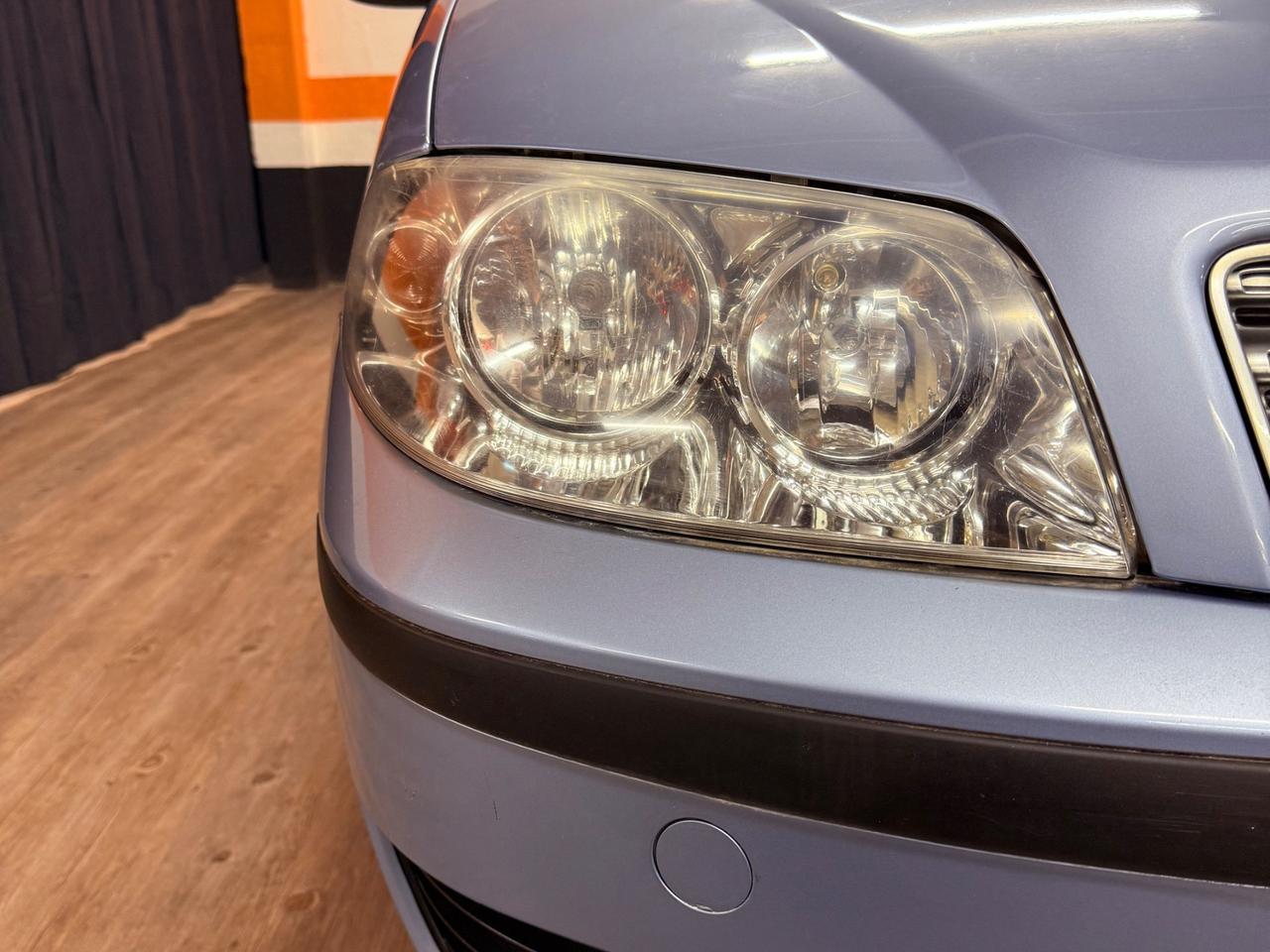 STUPENDA FIAT PUNTO CON SOLI 30.737 KM IN OTTIME CONDIZIONI