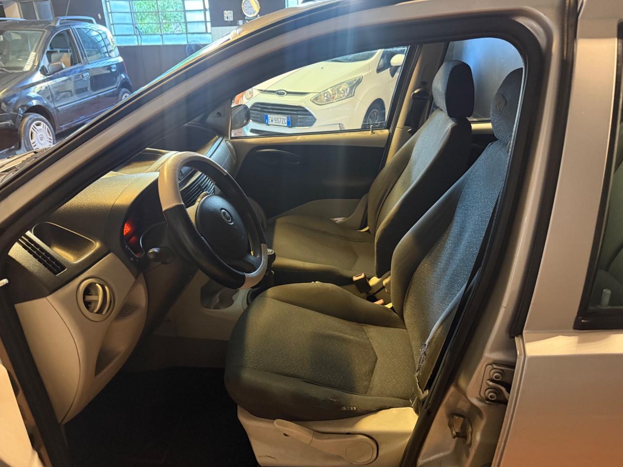 Fiat Punto 1.2i cat 5 porte Verve 60CV X Neopatentati